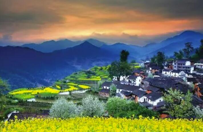 推动新时代乡村旅游高质量发展