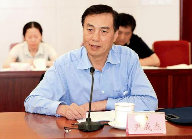 国务院参事室特约研究员原农业部常务副部长